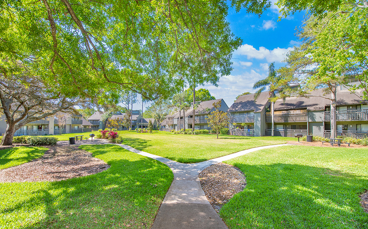 MAA Carrollwood Apartments, 14009 Clubhouse Circle, Tampa, FL RentCafe